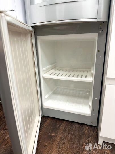 Кулер для воды напольный