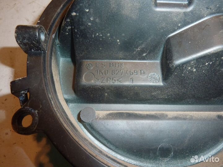 Кнопка багажника Passat B6