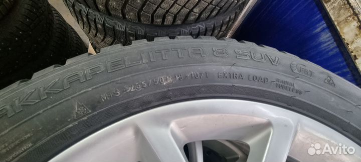 Комплект зимних колес Hakkapeliitta 8 runflat