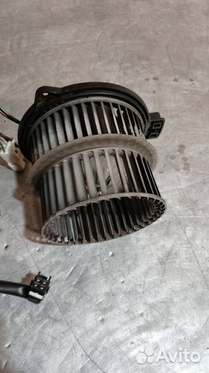 Моторчик печки Toyota Yaris P1 2003 1940001290