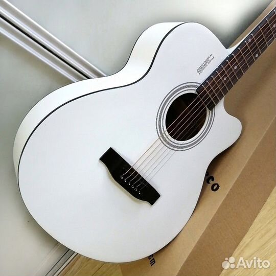 Гитара новая акустическая