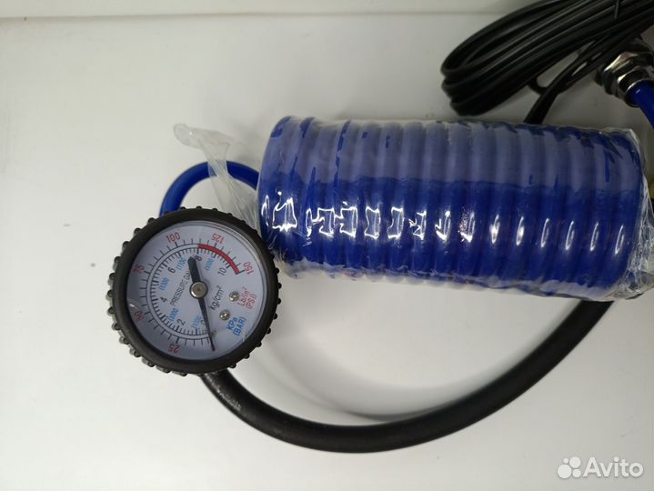 Компрессор автомобильный двухпоршневой