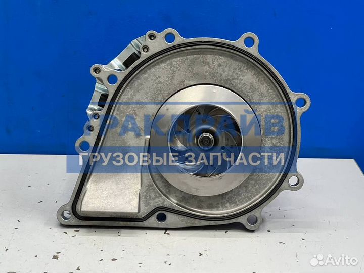 Насос водяной Mercedes Actros MP4 MP5 Antos Arocs мотор OM471LA с вискомуфтой