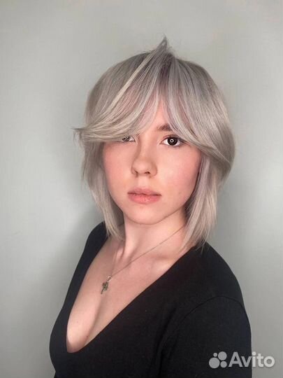 Модель на окрашивание и стрижку волос