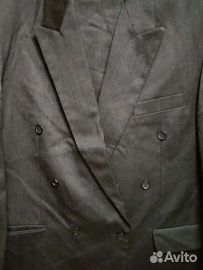 Мужской классический костюм черный