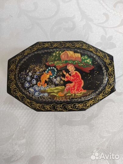 Шкатулка холуй