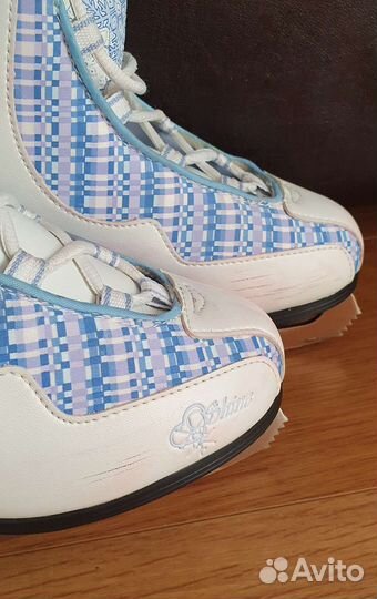 Коньки женские