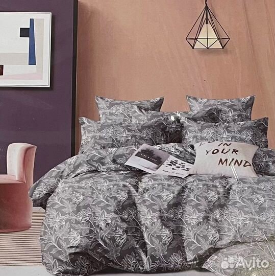Постельное белье 1.5 спальное новое