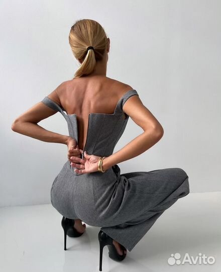 Костюм женский