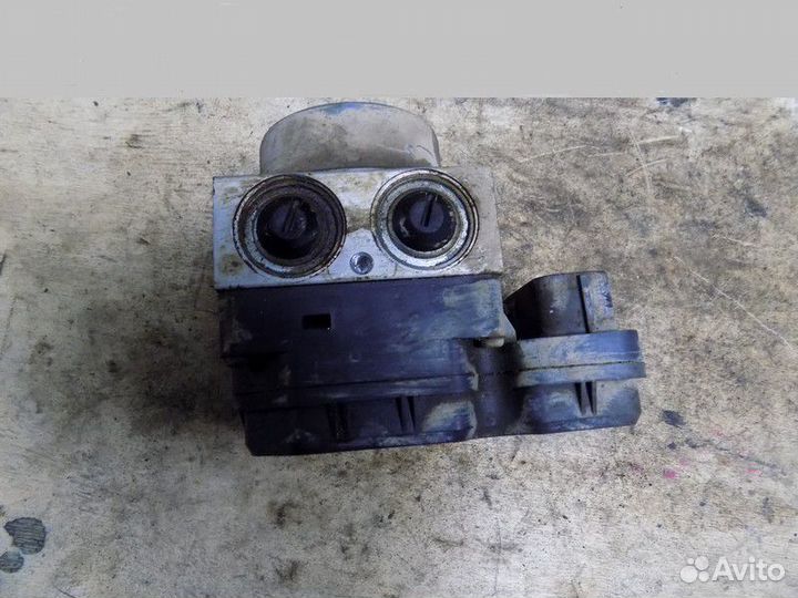 Блок ABS (насос) Corolla E15 2006-2013