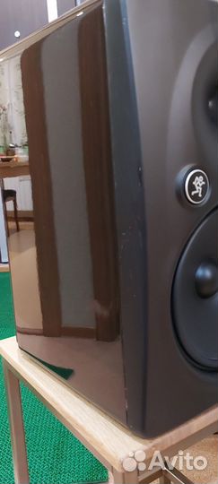 Монитор Mackie HR824