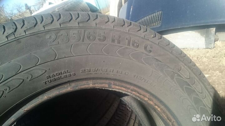 Continental Vanco 2 235/65 R16C 115