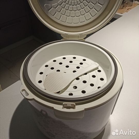 Мультиварка polaris