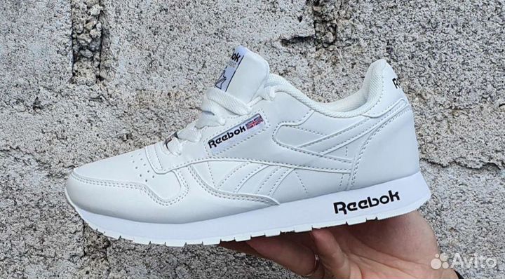 Кроссовки reebok женские, белые, 39р. Стелька25см