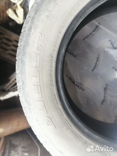 Bridgestone Dueler H/T 225/65 R17