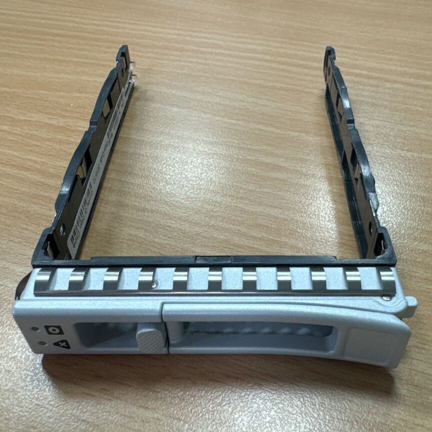 [C4200] Салазки 2,5" (M5, M6) 74-113290-01 C4200