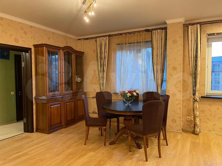 3-к. квартира, 89 м², 5/6 эт.