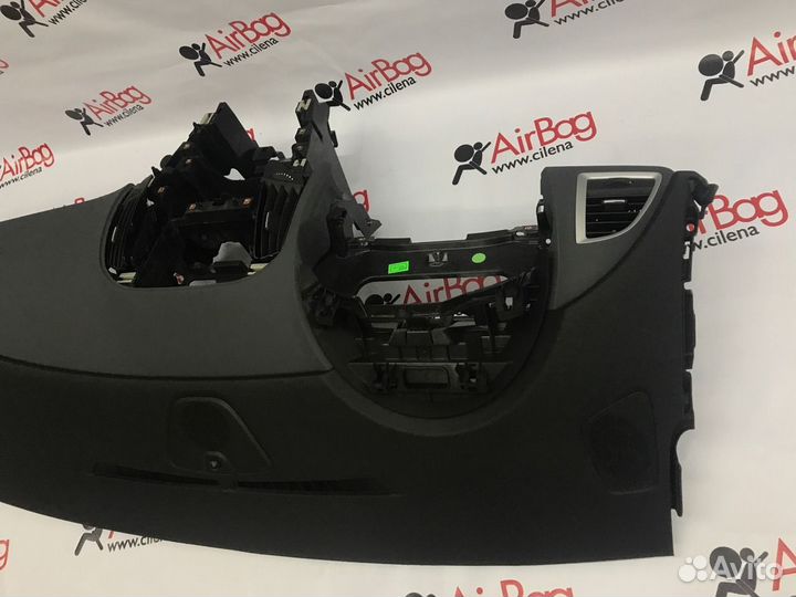 Торпедо панель приборов Opel J