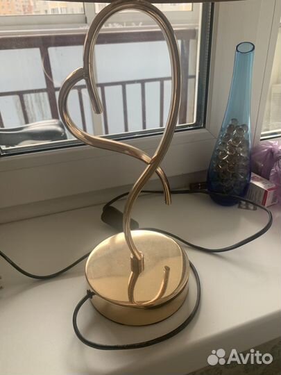 Лампа настольная прикроватная