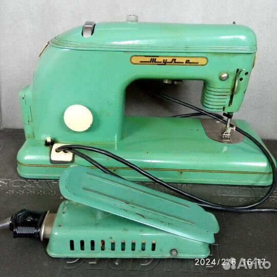 Швейная машина электрическая СССР Тула 1