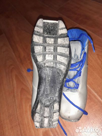 Лыжные ботинки 36р