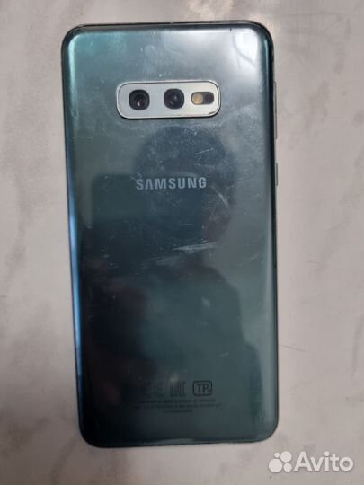 Телефон samsung galaxy s10e