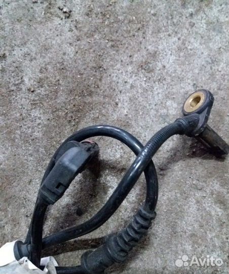 Датчик абс передний левый Mercedes W164