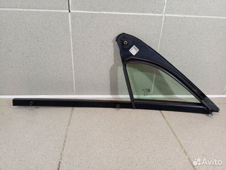 Стекло двери передней правой (форточка) Audi Q7 4M
