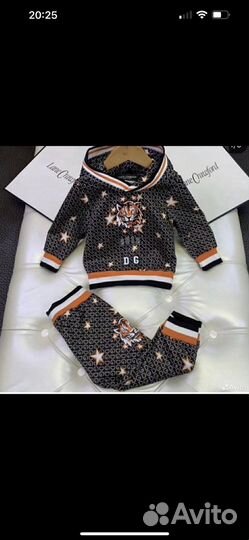 Костюм в стиле d&g