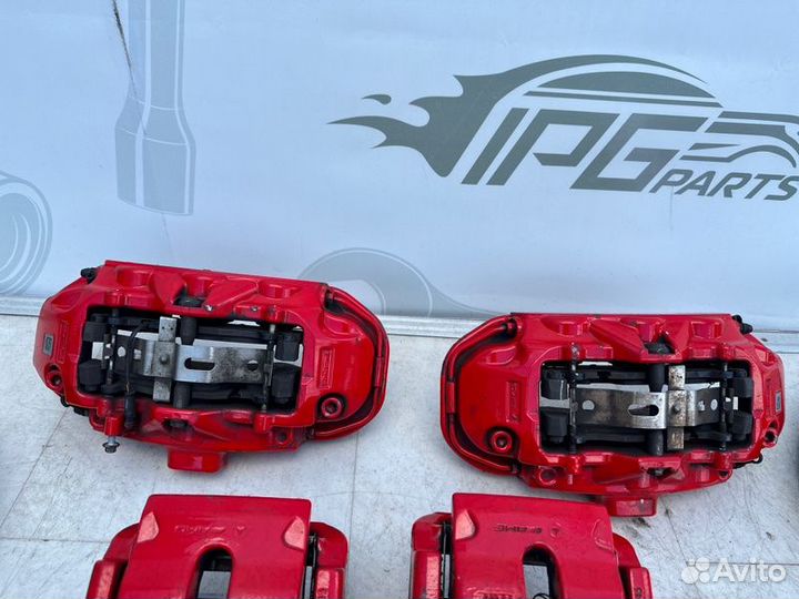 Комплект торомозов AMG Mercedes C292 Mercedes-Benz