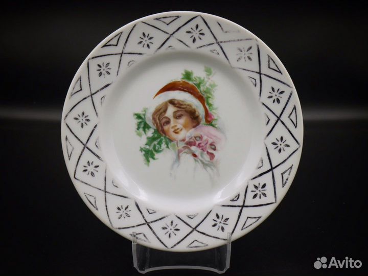 Тарелка братьев Корниловых с исторической надписью