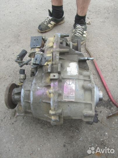 Коробка раздаточная Kia Sorento 03-09 473004c110