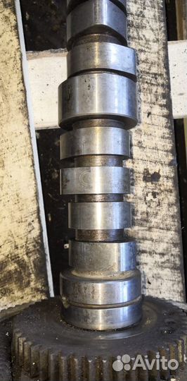 Распредвал Мерседес Актрос V8