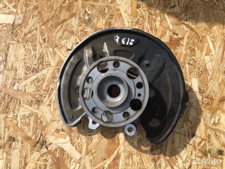 Кулак задний правый Mercedes-Benz CLS-Класс C257