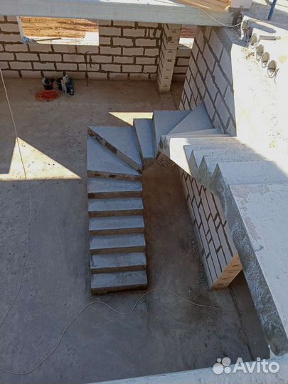 Бетонные монолитные лестницы любой сложности