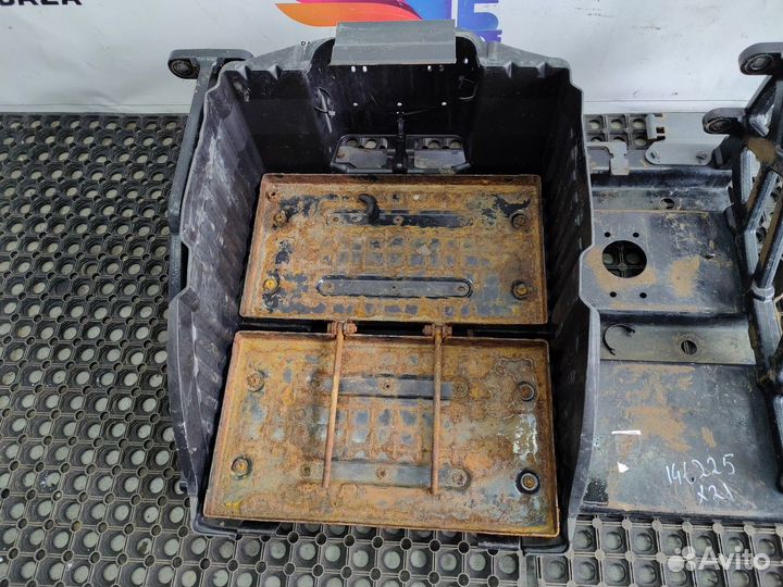 Ящик акб Daf XF106