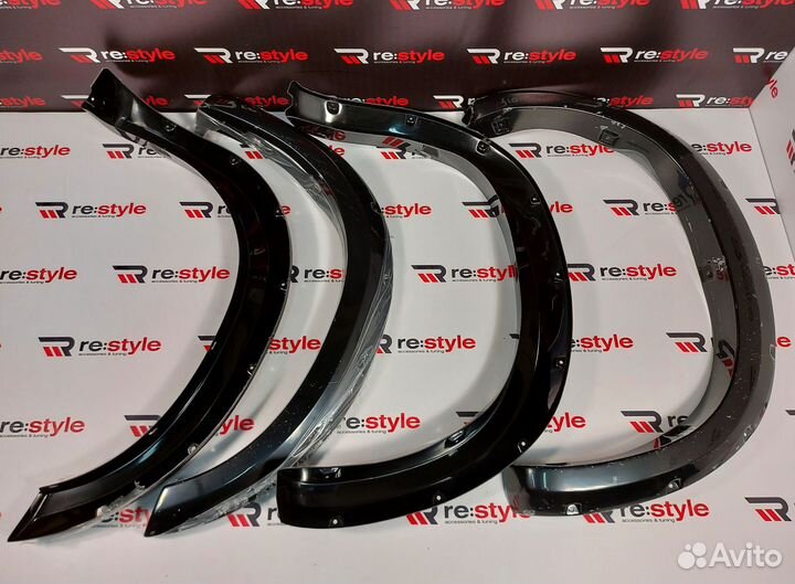 Фендера Toyota Tundra 2007-2013 U1207