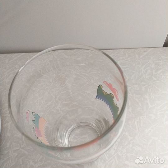 Легендарный стакан с логотипом Coca-Cola