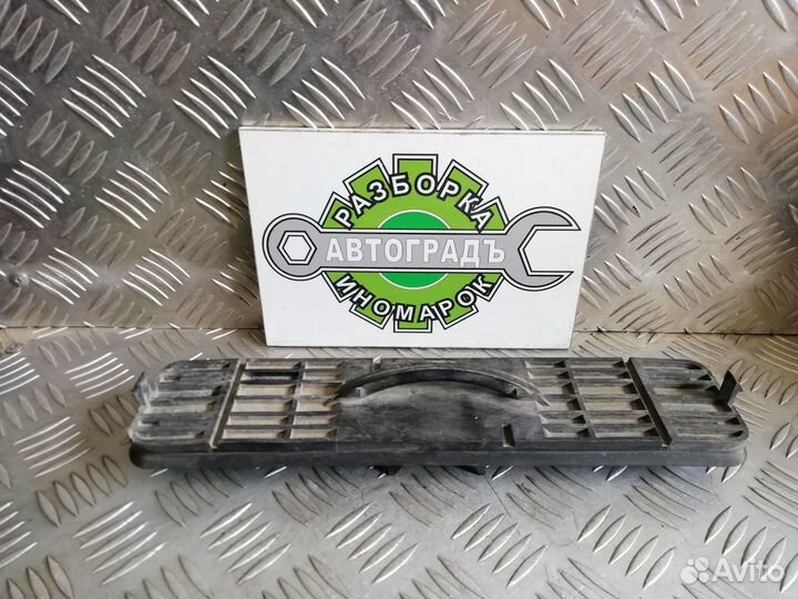 Крышка салонного фильтра Peugeot 307 2003г