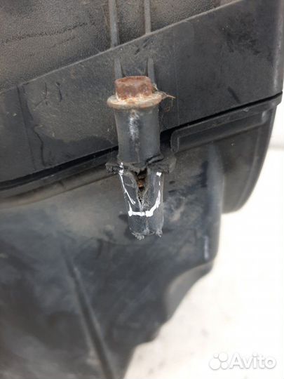 Корпус воздушного фильтра Ford Focus хэтчбэк 5 дв