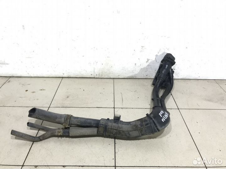 Топливно-заливная горловина