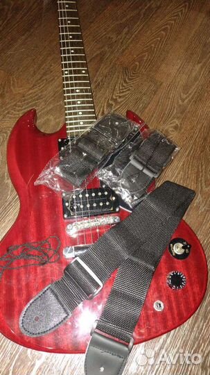 Аксессуары для гитар (тюнеры, ремни, каподастры)