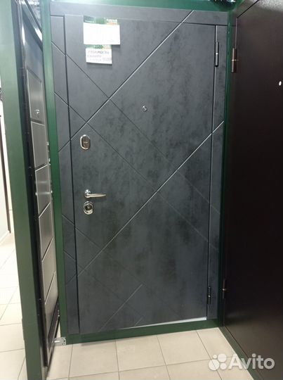 Дверь входная