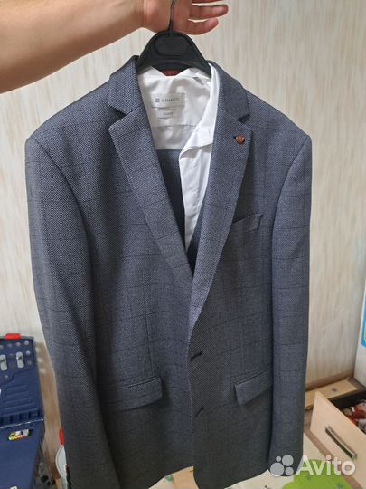 Мужской костюм тройка классика