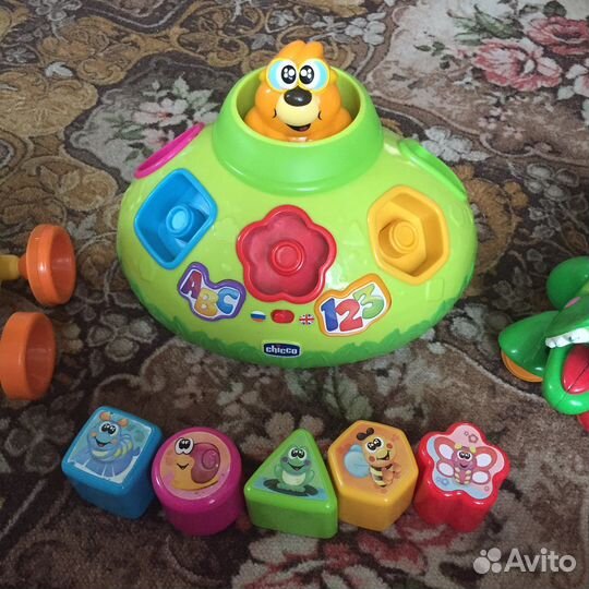 Развивающие игрушки до 3 лет chicco,fisher price