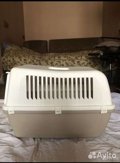Переноска для кошек и собак