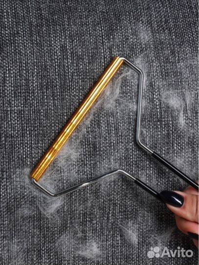 Щетка скребок для снятия шерсти