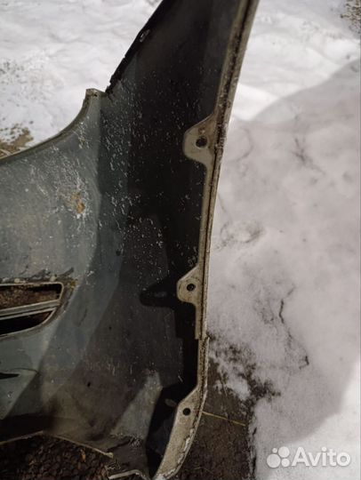 Бампер mazda demio