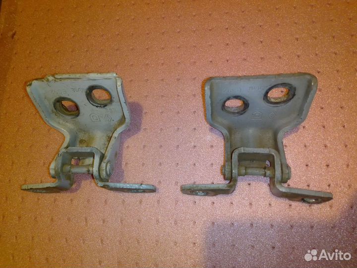 Петли дверей Лада Ларгус