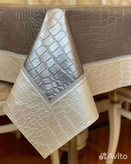 Скатерть из экокожи